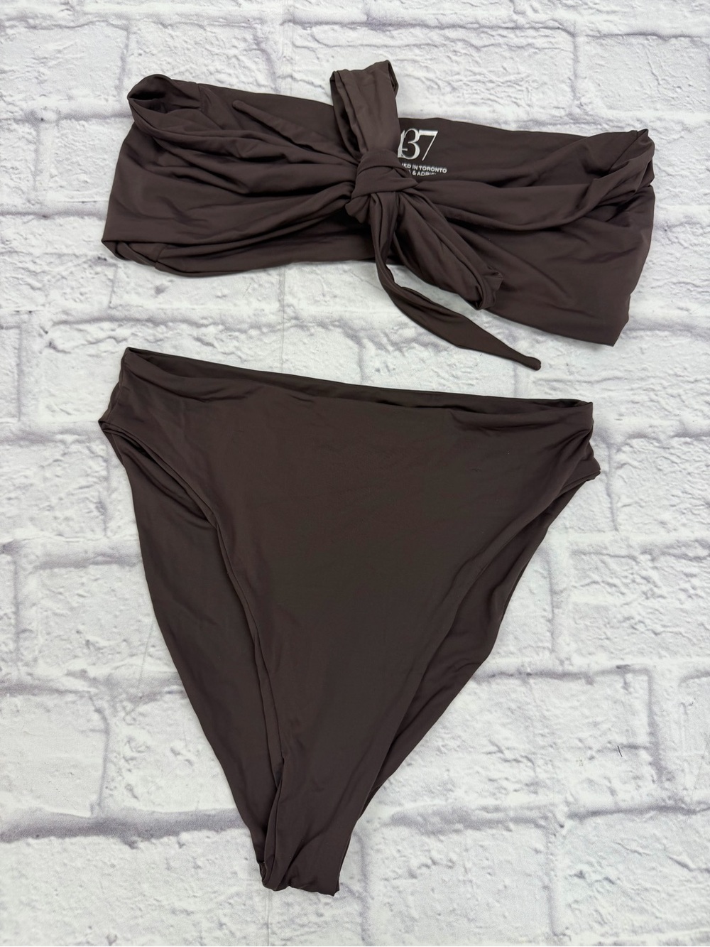 437 Swimwear Leo Top (Sz S) & Aubrey Bottoms (Sz M) in Espresso EUC Beach Pool